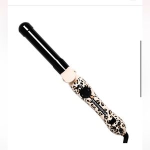 Beachwaver brand rotating curling iron